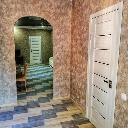 Посуточная Аренда В Центре Кропивницкого Apartment Kropyvnytskyi Ngoại thất bức ảnh