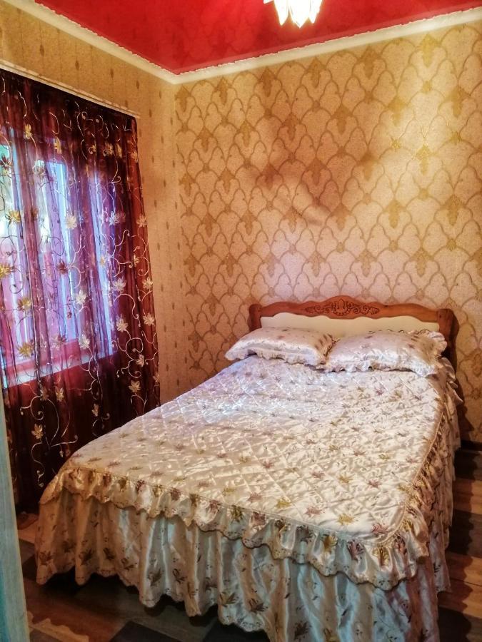Посуточная Аренда В Центре Кропивницкого Apartment Kropyvnytskyi Ngoại thất bức ảnh